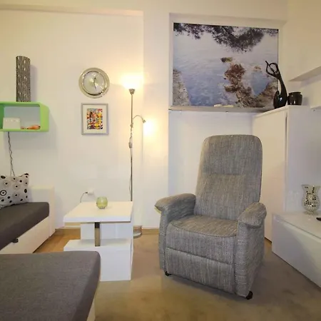 Apartament In Porec/istrien 9856 Poreč