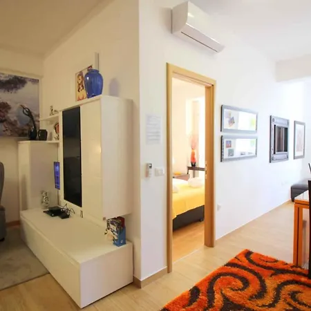 In Porec/istrien 9856 Apartment Porec